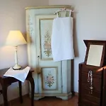 Charming House In With View, 200 M² Amelia