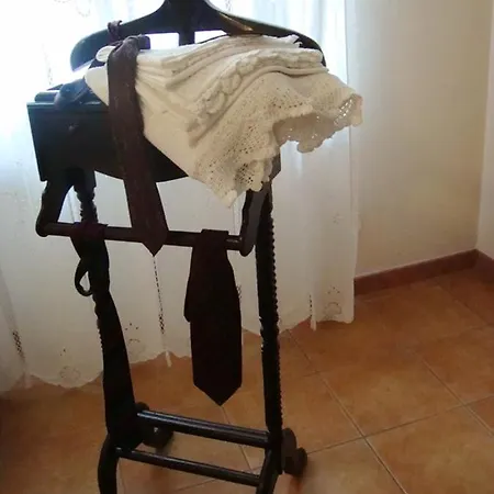 Charming House In With View, 200 M²