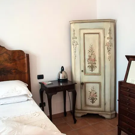 Holiday home Charming House In With View 200 M²