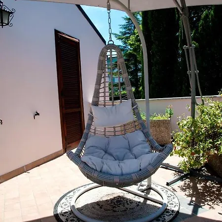 Charming House In With View 200 M² *