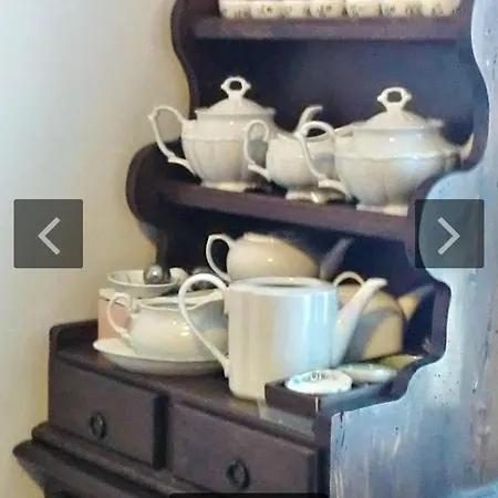 Charming House In With View, 200 M²