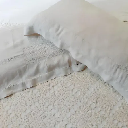 Charming House In With View, 200 M² Сasa de vacaciones Amelia