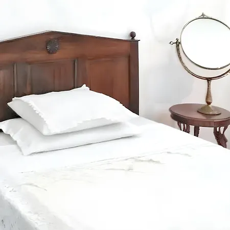 Charming House In With View, 200 M² Holiday home *