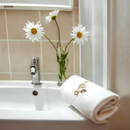 Charming House In With View, 200 M² Amelia