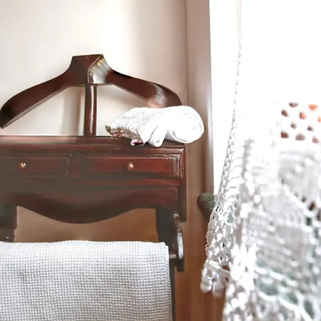 Charming House In With View, 200 M² *